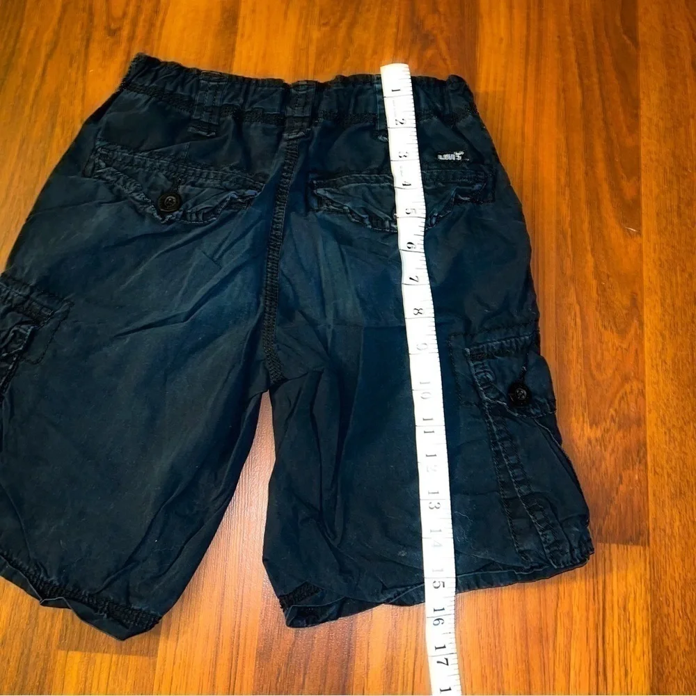 Levi’s Youth Black Cargo Shorts Size 8